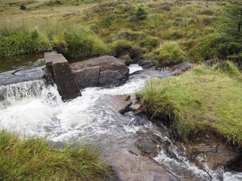 Crossing point immediately above Easan Dubh Falls