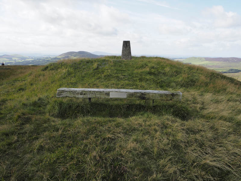 Summit Mendick Hill