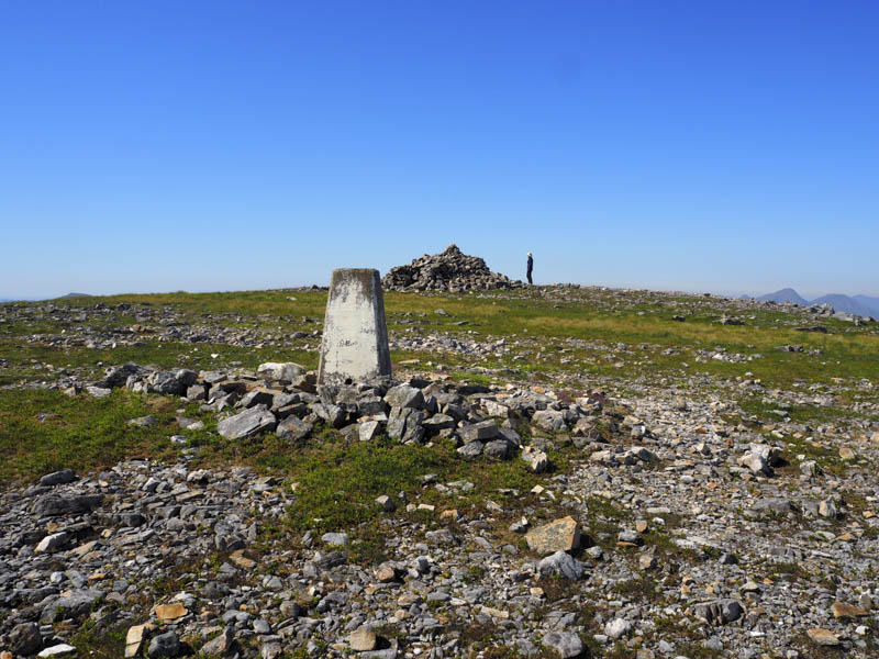 Summit, Stob Coire a' Chearcaill