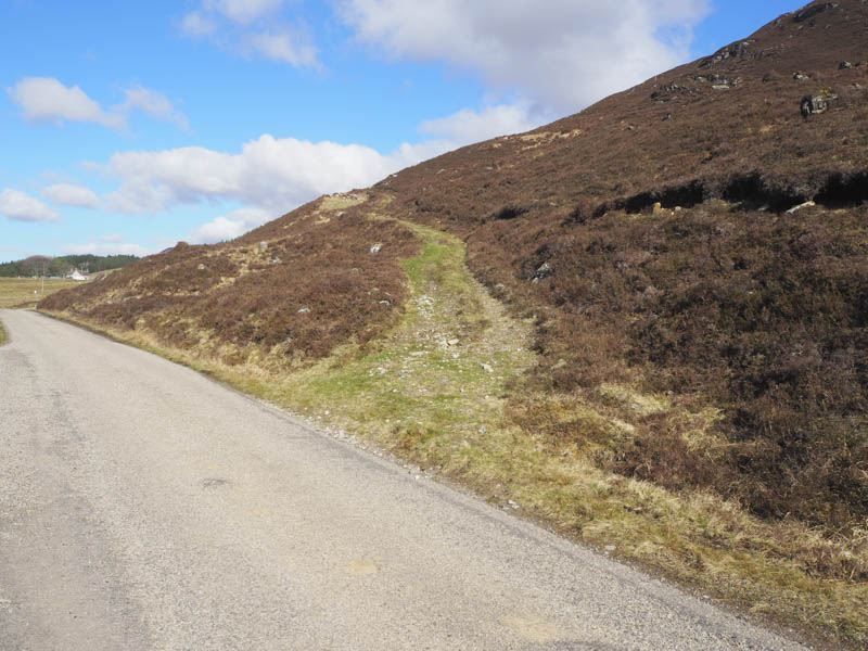 Track and start of walk