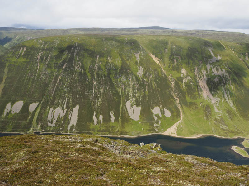 Loch an Duin and An Dun from A'Chaoirnich