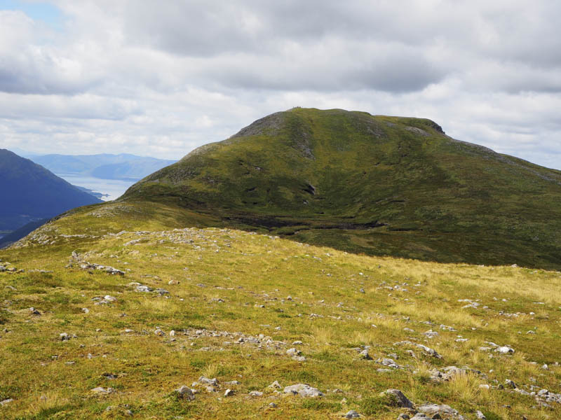 Route onto Mam na Gualainn