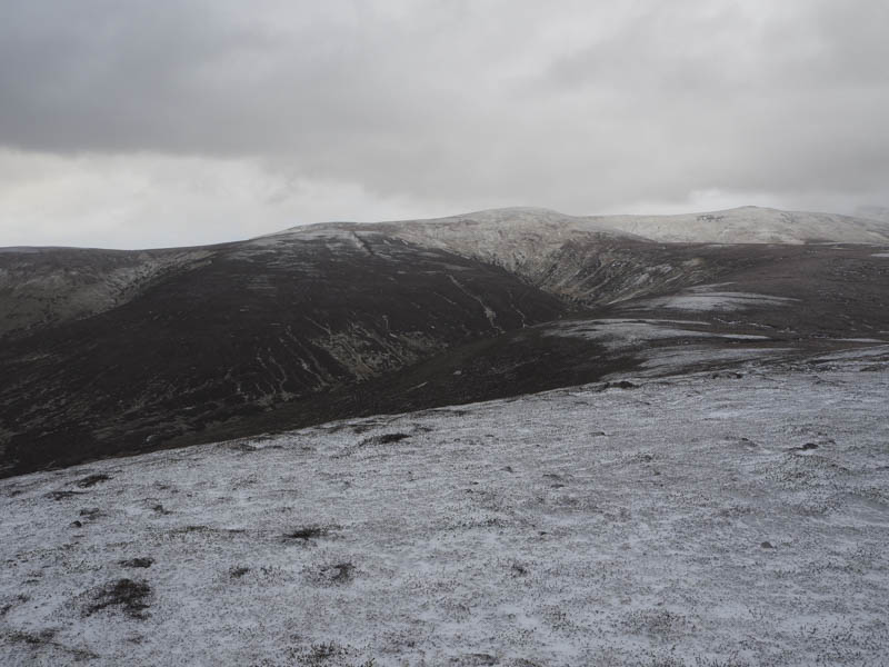 Geal Charn and Carn Bhac