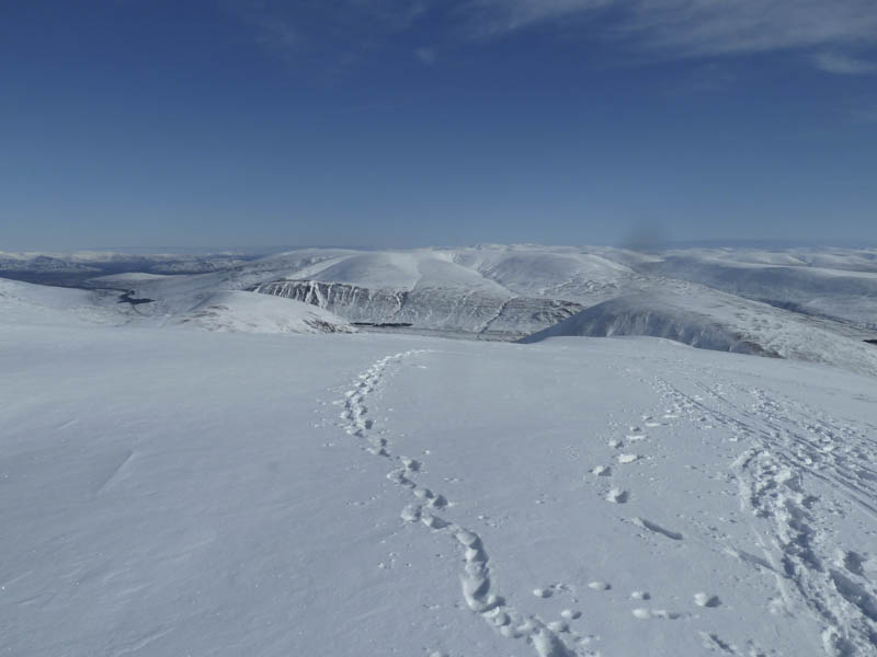 Pass of Drumochter, The Sow of Atholl and A' Bhuidheanach Beag