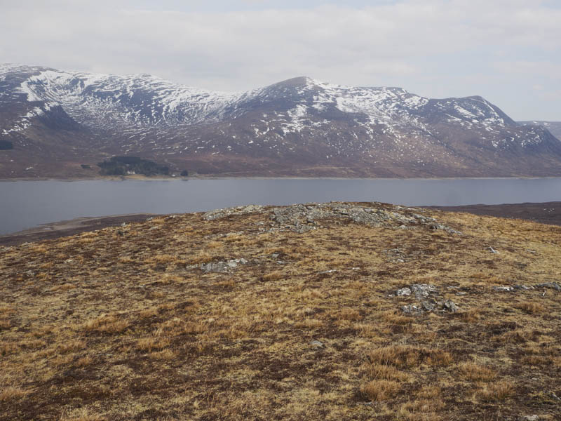 Loch-Fannich-Fannich-Lodge-and-Eastern-Fannichs