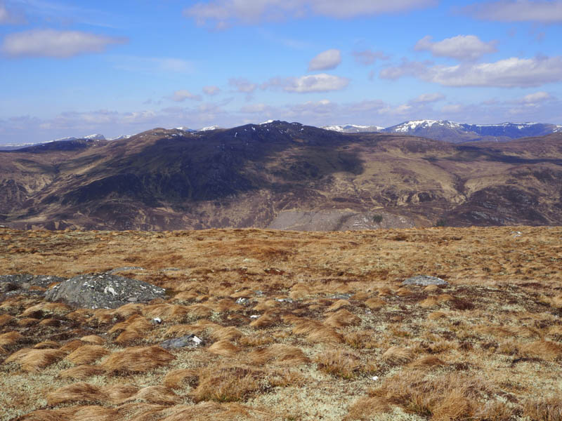 Sgorr na Diollaid. Strathfarrar Munros beyond