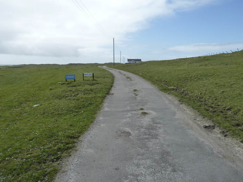 Start of walk and road to Creagan House