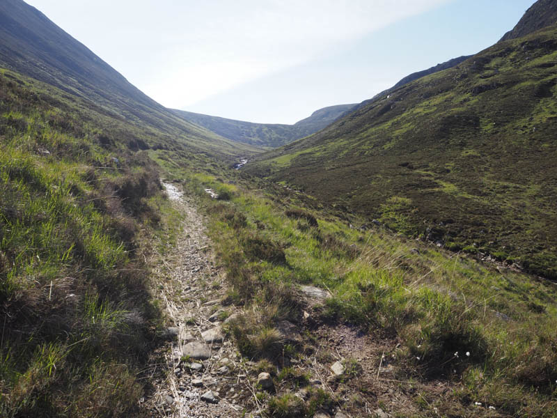 Track up Coire Mhoraigein