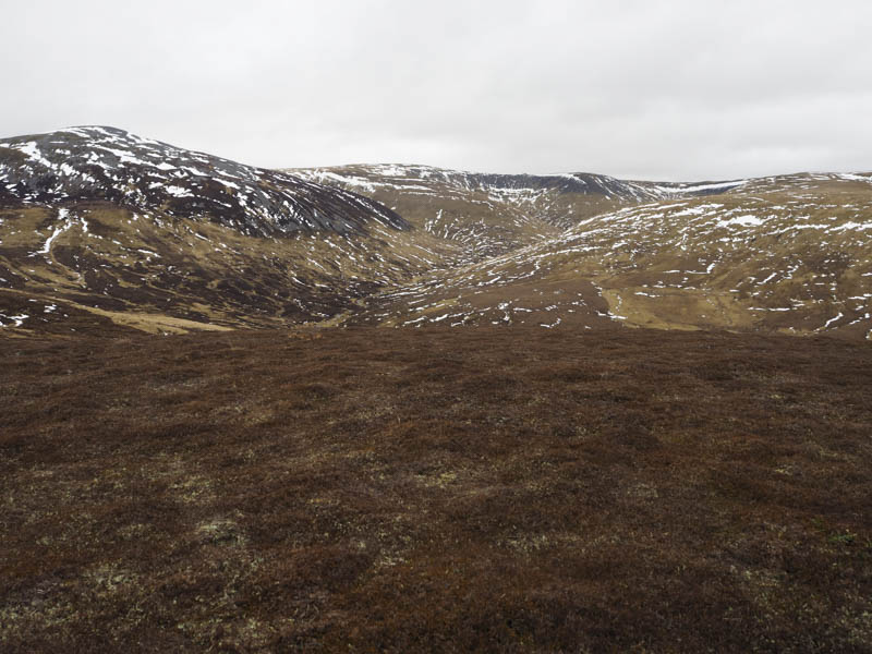 Carbh-choire and Cairn of Claise