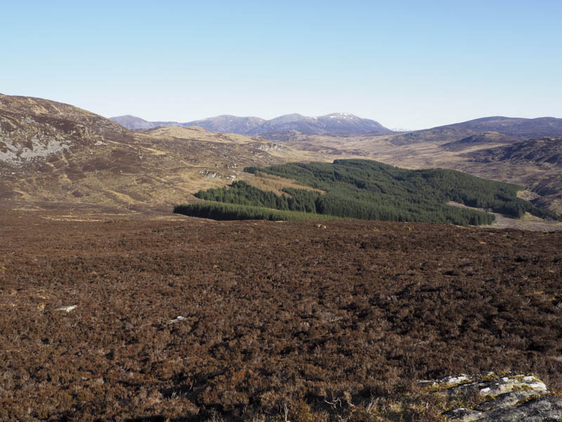 Meall Breac and Creag Spardain. Beinn a' Ghlo beyond. Also shows return route