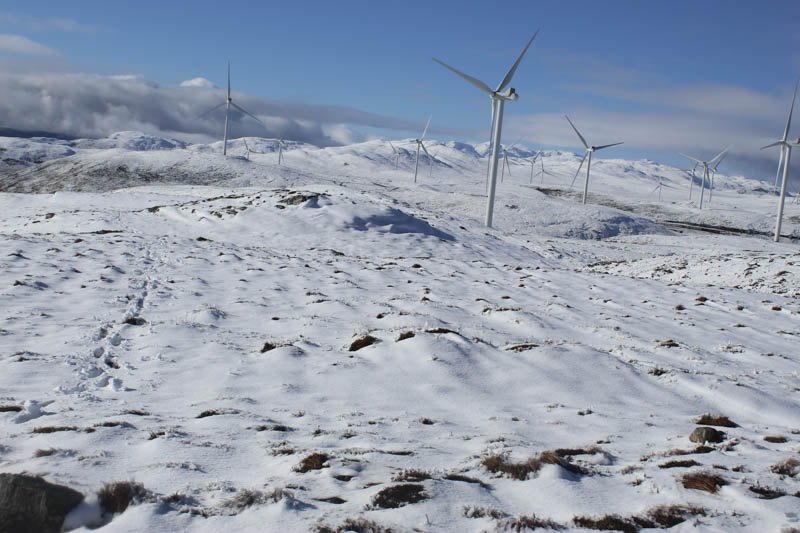 Meall nan Aighean and mountains to the west