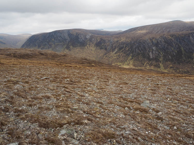 Carn Loch Sruban More