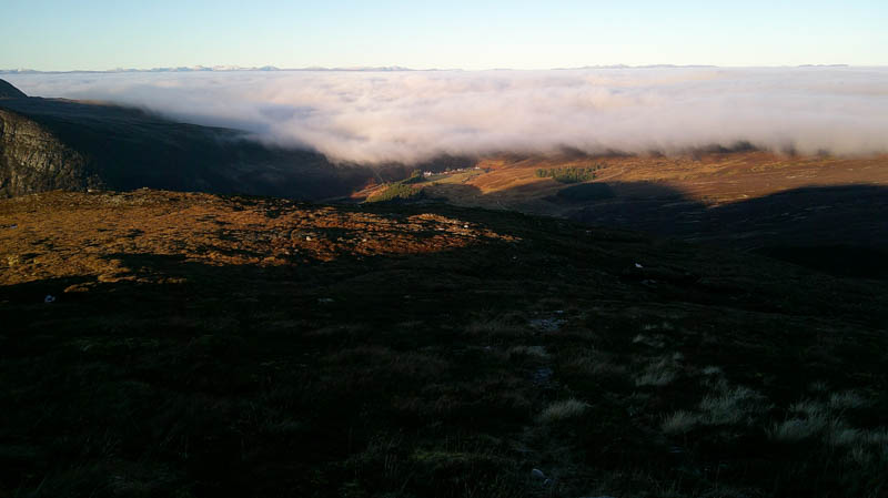 Towards Garragie Lodge