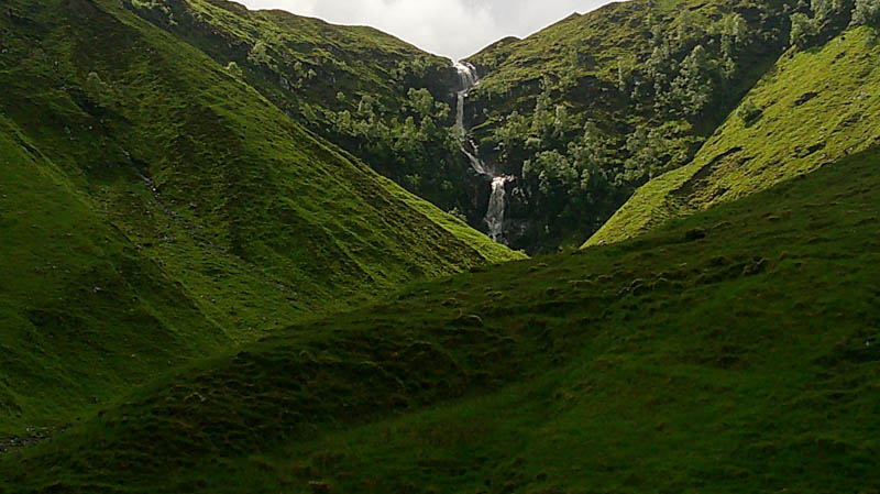 Allt Coire Easaich Waterfall - zoomed