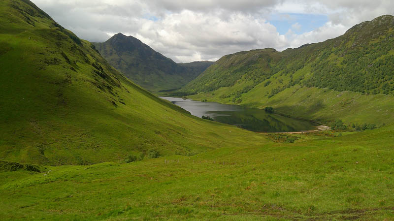 Loch na Leitreach and Carnan Cruithneachd